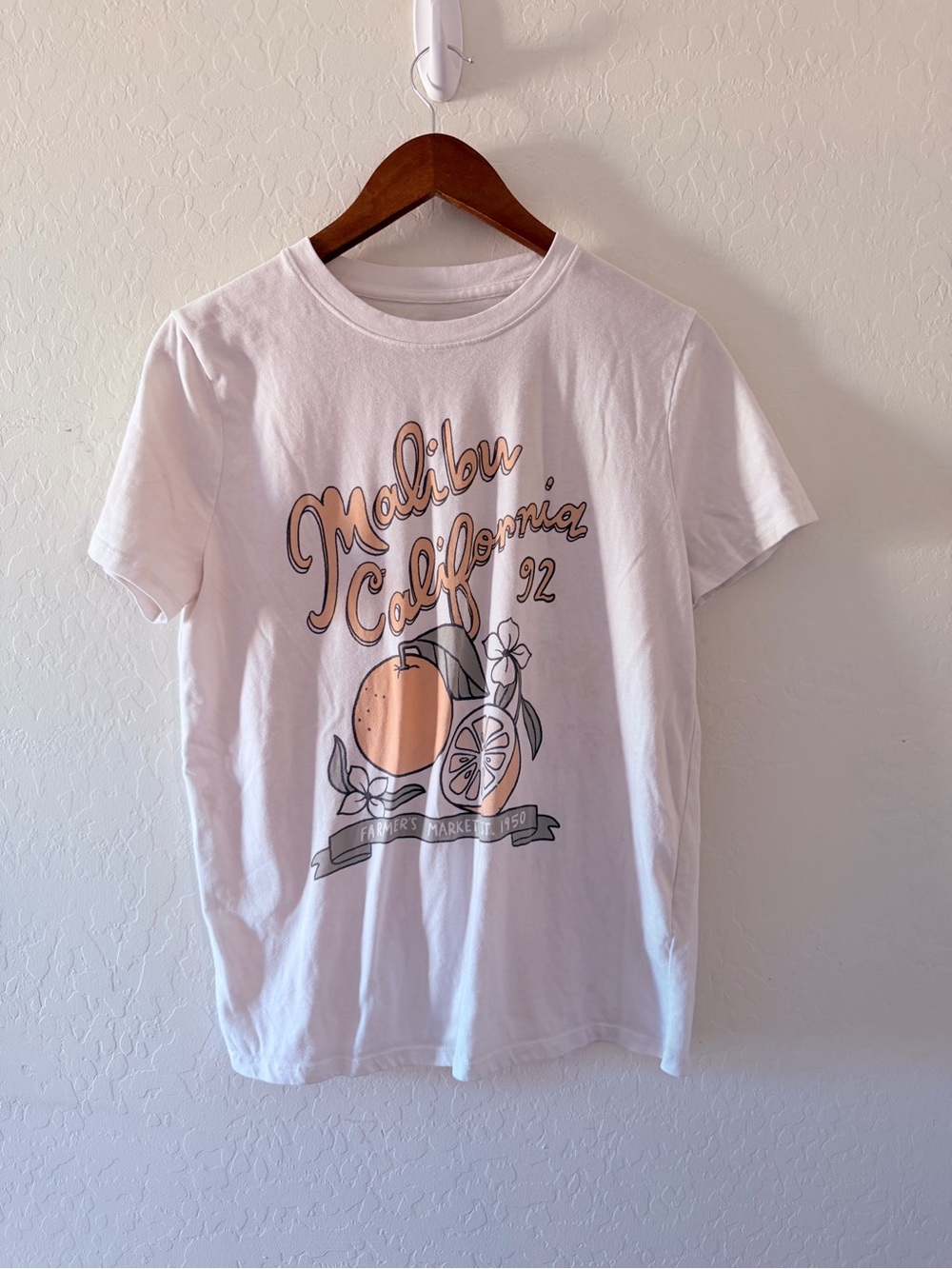 Abercrombie Kids Malibu California Farmers Market Graphic T-Shirt – Size 15/16